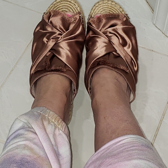 Wedges in Pink  "Odele "Platform Wedges - Picture 9 of 16